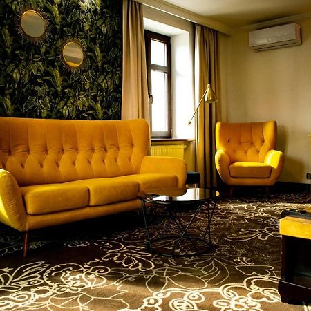 Hotel Pruski Orneta エクステリア 写真