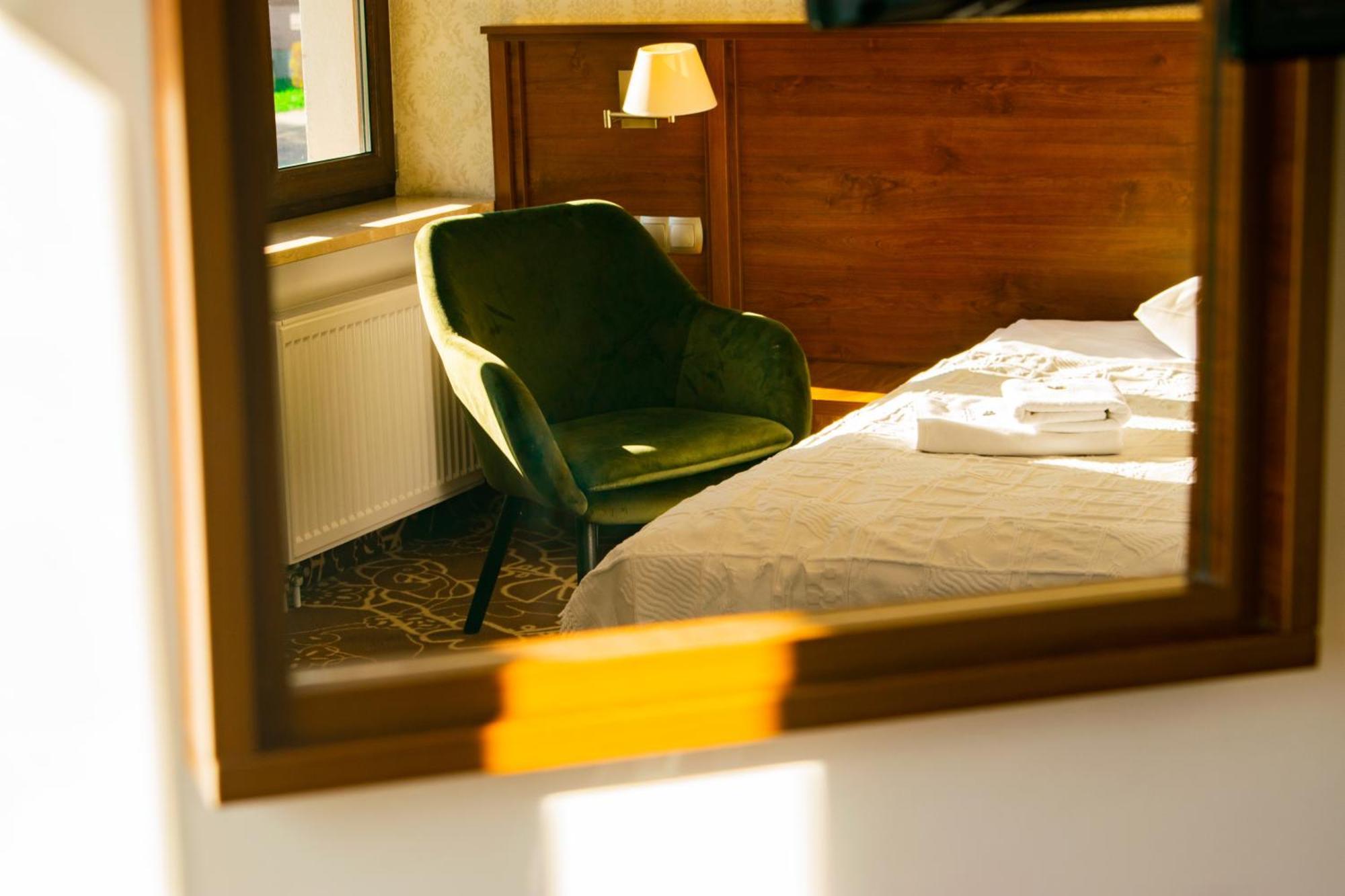 Hotel Pruski Orneta エクステリア 写真