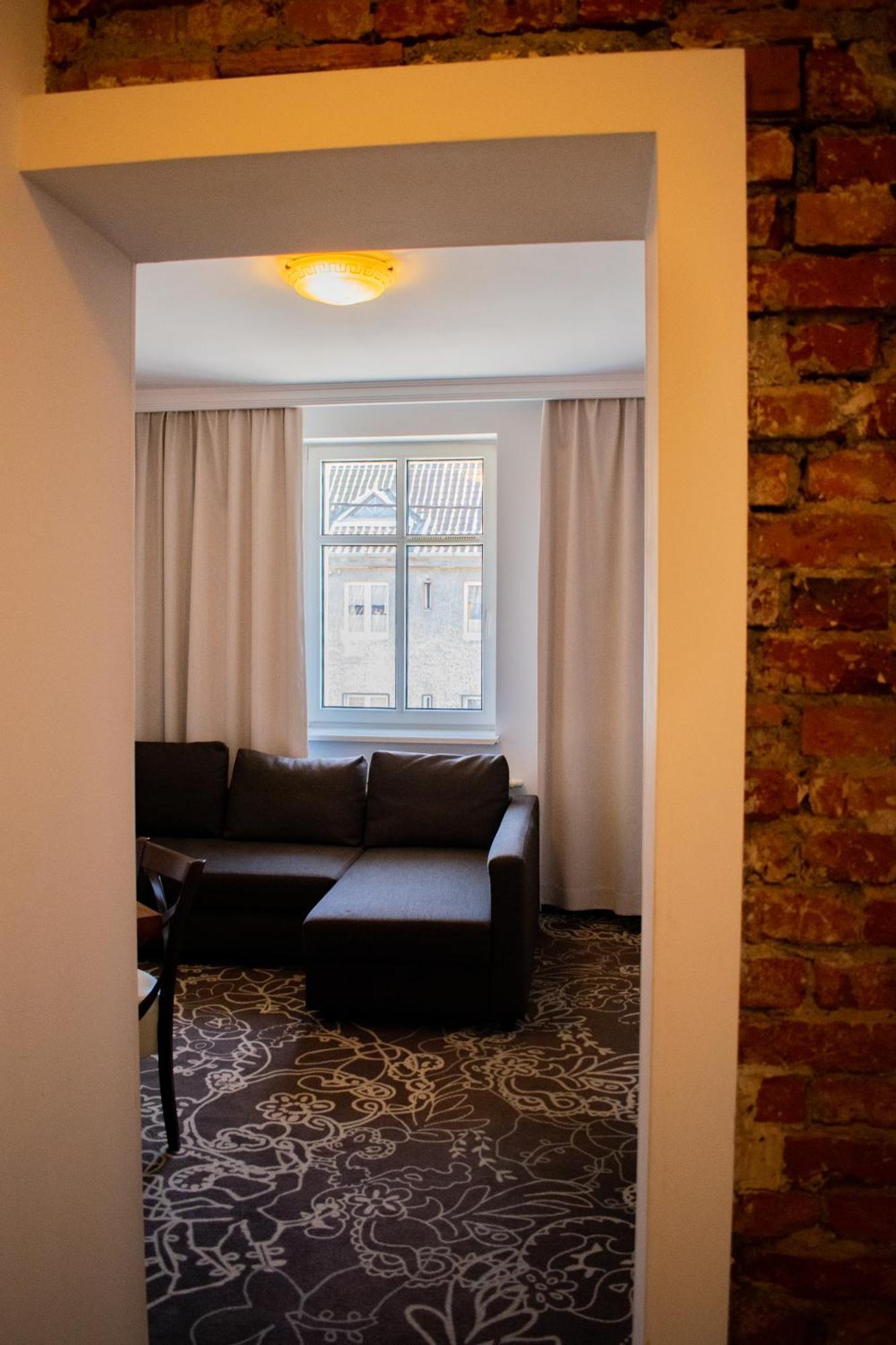 Hotel Pruski Orneta エクステリア 写真