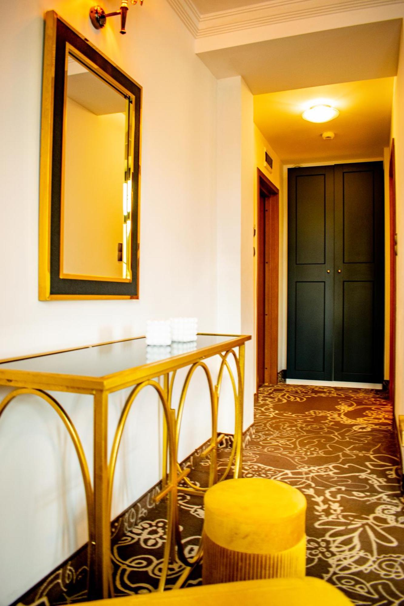 Hotel Pruski Orneta エクステリア 写真