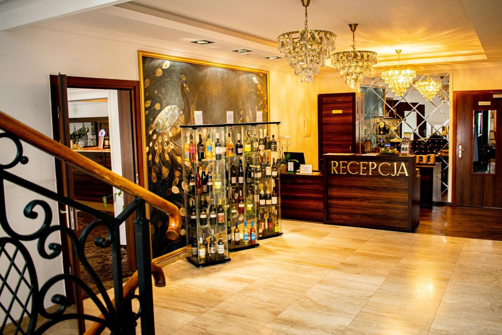 Hotel Pruski Orneta エクステリア 写真
