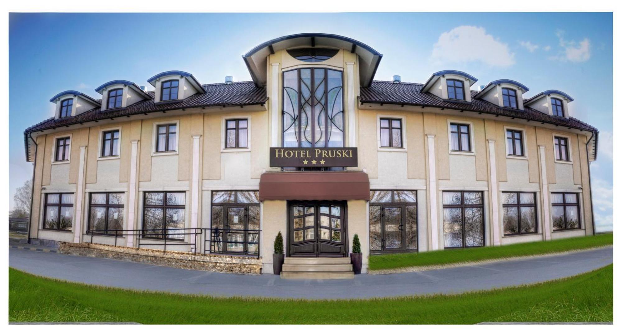 Hotel Pruski Orneta エクステリア 写真